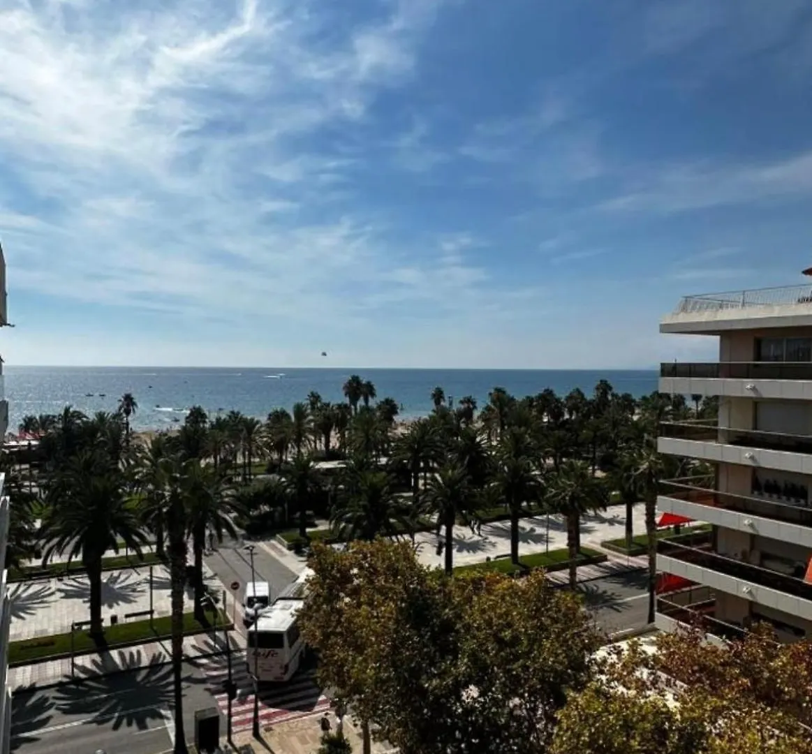 Grand Appartement Superbe Vue Mer, Plage Principale De Салоу 0*,  Испания